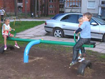 Автостоянка и детская площадка. Две вещи несовместные? - В Висагинасе