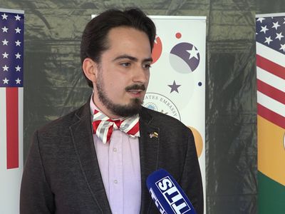 Новый атташе посольства США по культуре Моджиб Газнави посетил Висагинас (видео) - В Висагинасе