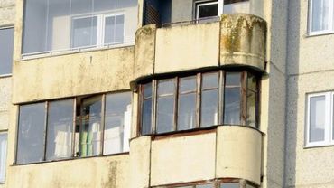 Не сушить белье на балконе и не косить по воскресеньям — что запрещают в разных уголках Эстонии

