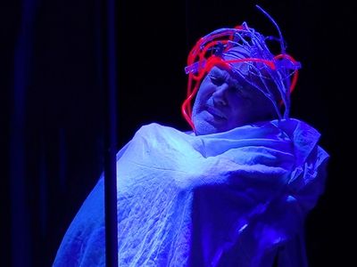 Savaitės kontūrai: apsisaugoti nuo apgaulės, susitikti teatre (video) - Visagine