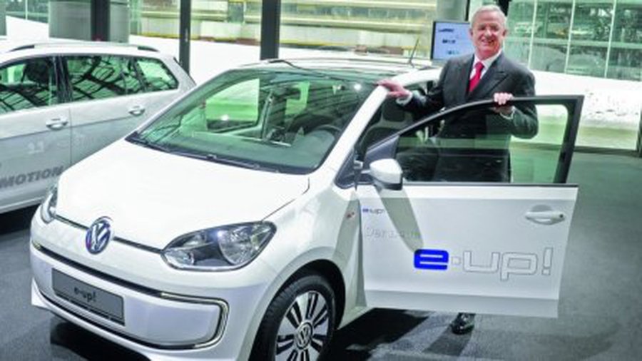 „Volkswagen“ paskelbė, kada pradės pardavinėti savo pirmą elektromobilį - Pasaulyje