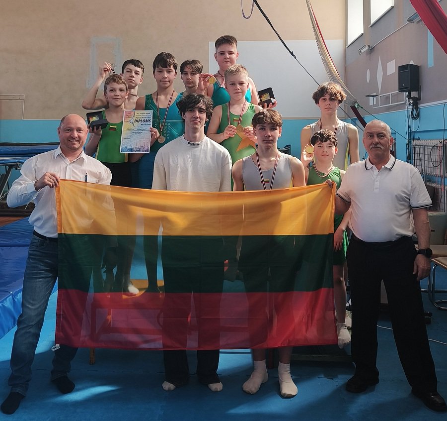 Успешное выступление висагинских батутистов в Риге - Висагинас и висагинцы