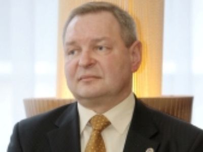 Du garbės piliečius sukiršino milijonai 
 - Lietuva ir Baltijos šalys