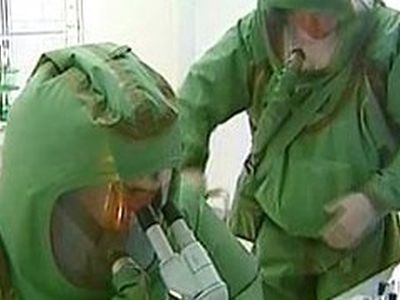 В швейцарском пассажирском поезде взорвался контейнер с образцами вируса свиного гриппа - В Мире