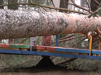Хотя у природы нет плохой погоды, но последствия не всегда бывают приятными
 - В Висагинасе
