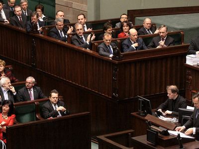 Снижение пенсионного возраста в Польше - ответ на ожидания граждан, заявила премьер - В Мире