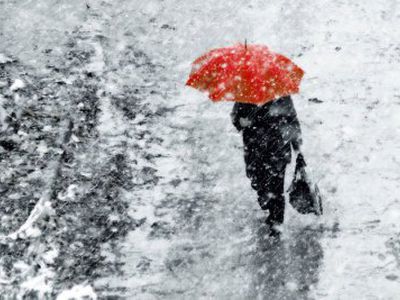 Lietuvoje sninga ir pusto, eismo sąlygos išlieka sudėtingos - Lietuva ir Baltijos šalys