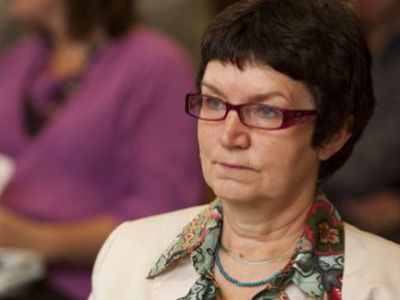 Будене: зачем нужны школы, если не учат детей ни читать, ни писать? - Мир молодежи