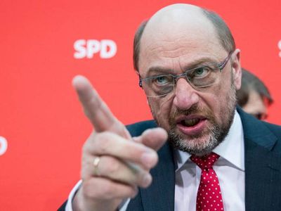 Глава СДПГ Шульц назвал решение НАТО о повышении расходов до 2% неправильным - В Мире