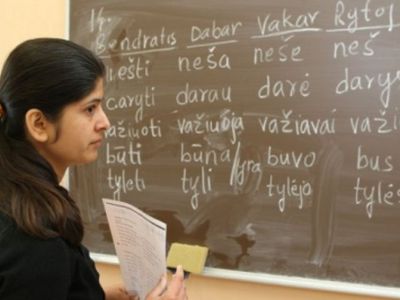 Norinčių mokytis lietuvių kalbos Sankt Peterburgo lietuviškoje mokykloje vis daugiau - Pasaulyje