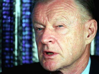Бжезинский предостерег, что США рискуют повторить ошибку СССР - В Мире