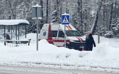 На улице Тайкос на пешеходе сбита женщина - Происшествия и криминал