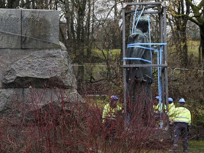 В Литве нет четкого консенсуса относительно новой волны десоветизации - Литва и страны Балтии