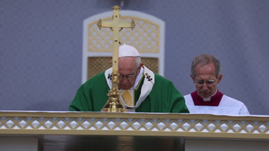 Мы не являемся божьими функционерами, ксендзам и монахам подчеркнул Папа Римский Франциск - Литва и страны Балтии