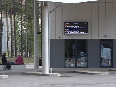 Жители предлагают согласовать график автобуса №8 с расписанием междугородных рейсов автовокзала - В Висагинасе