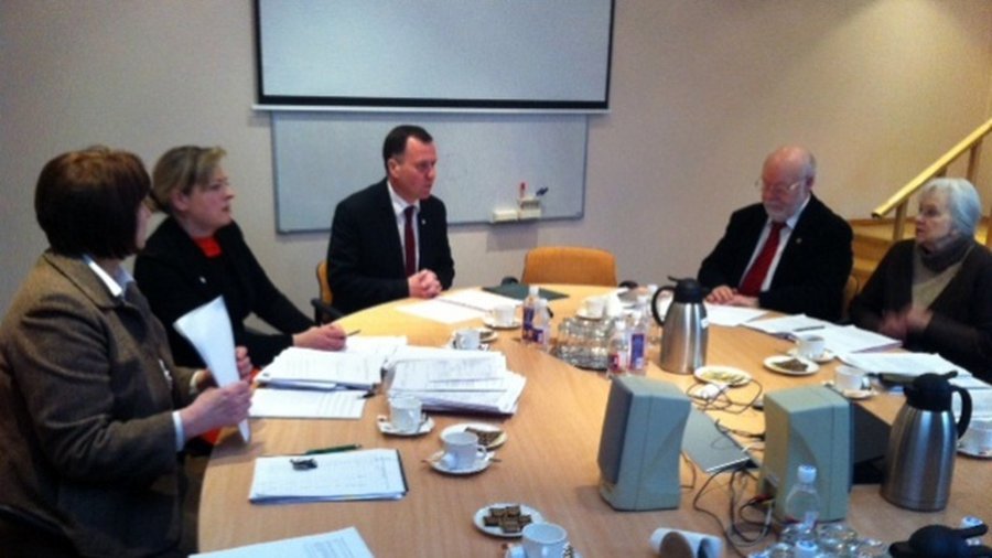 Началось рассмотрение прошений на получение пенсий 2-го уровня - В Висагинасе