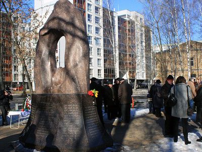 Участники афганской войны соберутся на субботник у памятника погибшим однополчанам - Литва и страны Балтии