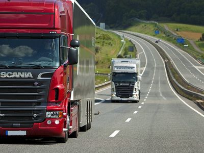 «СТОП разрушению дорог»: в Литве усилят контроль перегруженного транспорта - Литва и страны Балтии