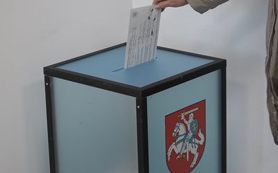 Участки закрыты. Активность избирателей по округу Nr. 52 "Nalšios šiaurinė" составила 42 % - Выборы 2024