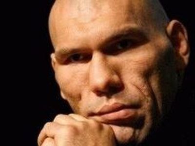 Валуев проиграл титул чемпиона мира - Культурные и спортивные мероприятия