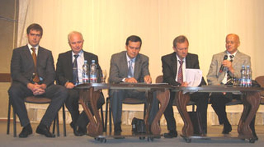   
Не вернуться ли на историческую родину?
 - В Висагинасе