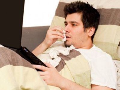 Во время эпидемии гриппа медики предлагают 2 дня не ходить ни к врачу, ни на работу - Литва и страны Балтии