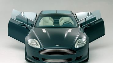Британский журнал показал первый официальный снимок Aston Martin Rapide