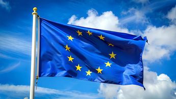 Bulgarija atitinka kriterijus prisijungti prie euro zonos 2026 m. sausio 1 d.
