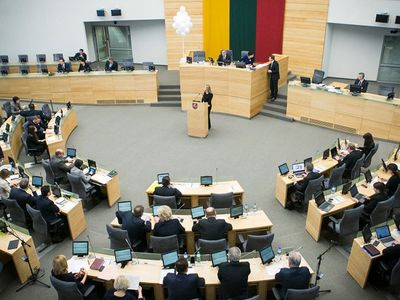 Сейм после рассмотрения одобрил Законопроект о декларировании места жительства - Литва и страны Балтии