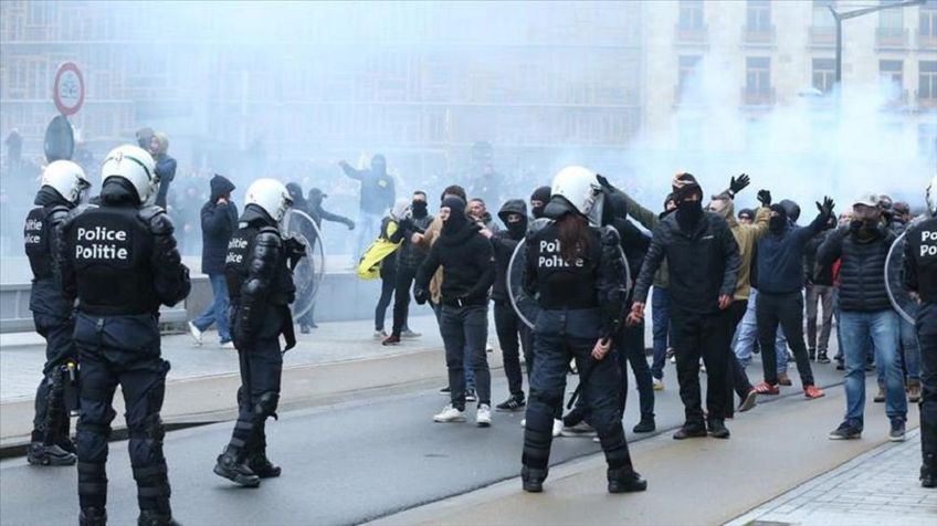 СМИ: в Бельгии семь человек получили ранения в ходе манифестации против карантина