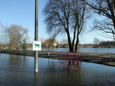 Весенние паводки в Латвии обернулись человеческой жертвой - Литва и страны Балтии