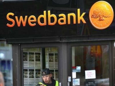 Литовские банки повышают комиссионные сборы за услуги - Литва и страны Балтии