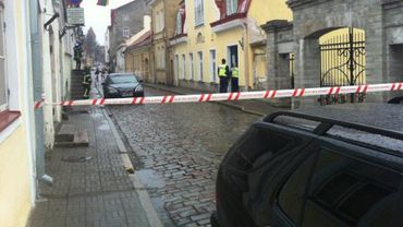 Рядом с посольством Литвы в Таллине, возможно, заложена бомба. Людей эвакуируют
