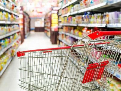 Работникам торговых предприятий предлагается предоставить два свободных дня - в Рождество и на Пасху - Литва и страны Балтии