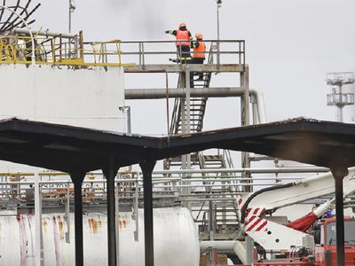 СМИ: шесть человек погибли при взрыве на химическом предприятии в Чехии - В Мире