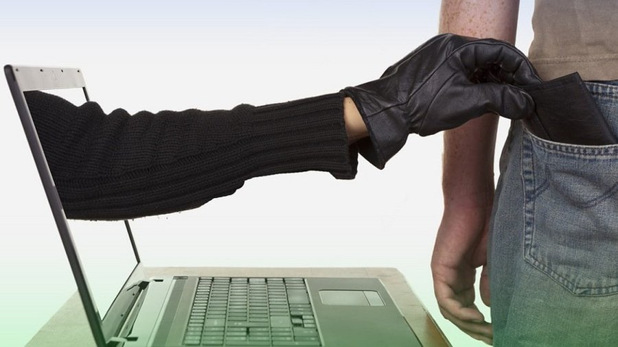 Минобороны: НЦКБ ежедневно защищает от интернет-мошенников примерно 2 тыс. жителей - Литва и страны Балтии