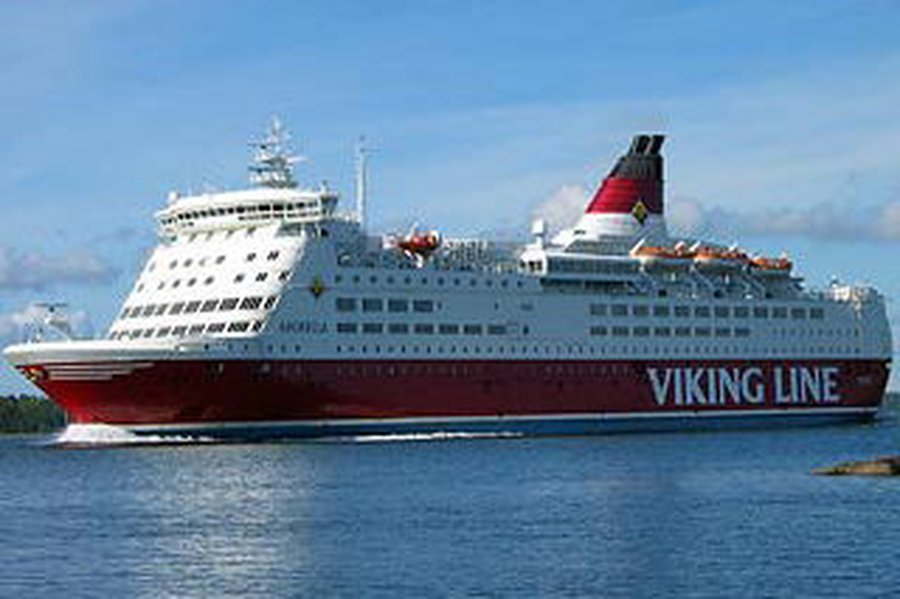 В замерзшей Балтике застряли несколько судов, двое из них столкнулись - Литва и страны Балтии