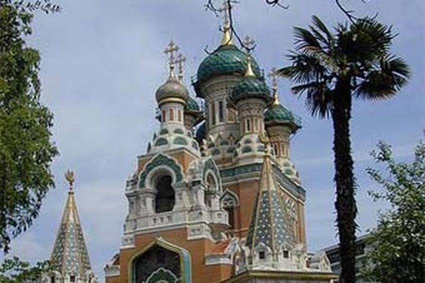Крупнейший русский православный храм за границей вернули России