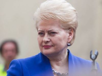 Даля Грибаускайте назвала свои достижения: падение цен за отопление, уволенный полк судей и увеличение помощи ЕС  - Литва и страны Балтии
