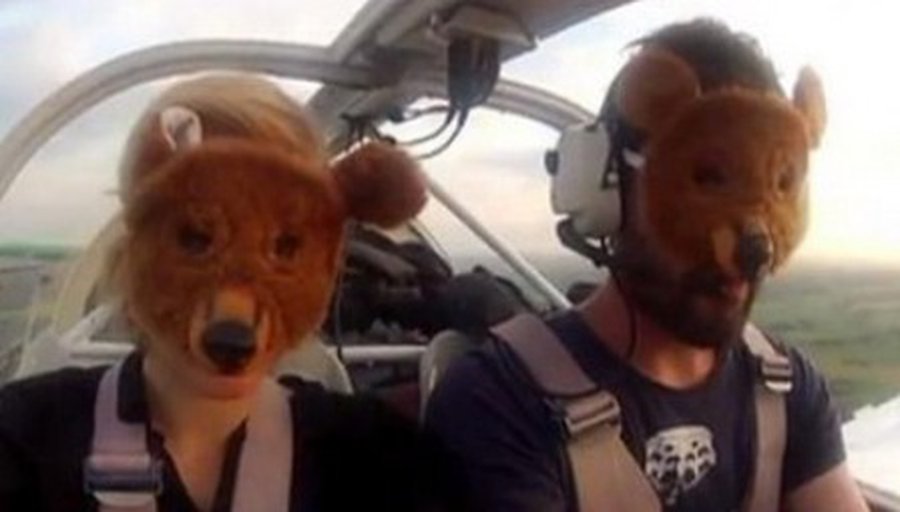 Литва все же возбудила расследование в связи с «плюшевым десантом»
  - Происшествия и криминал