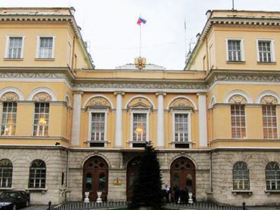 Дипломаты пытаются урегулировать ситуацию с удерживаемой в Турции девочкой из РФ - В Мире