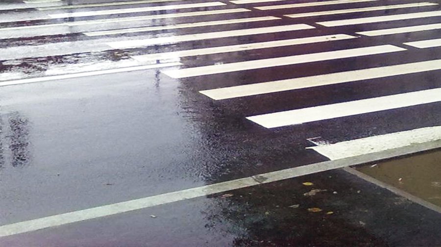 Установлен самый опасный час для пешеходов - Литва и страны Балтии