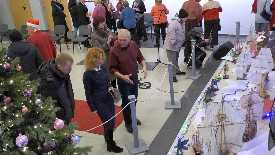 Приглашаем на выставку «Рождественские фантазии» (видео) - В Висагинасе