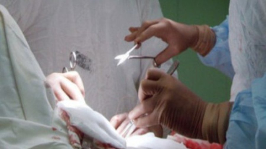 Хирург-наркоман украл из желудка пациента героин - Происшествия и криминал