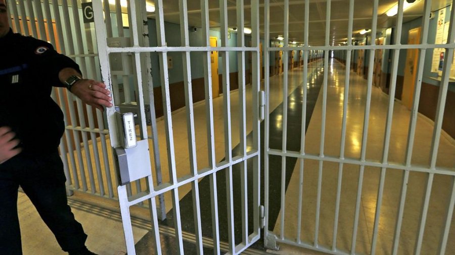 ЕП призывает уменьшать переполнение тюрем и чаще назначать альтернативные наказания - В Мире