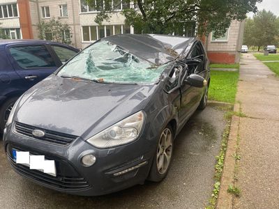 Бесхозный транспорт в городе - В Висагинасе