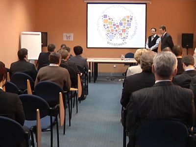 Под лежачий камень вода не течет - В Висагинасе