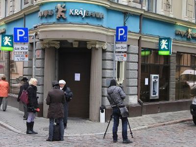 „Krajbanka“ trūksta apie 100 mln. latų - Pasaulyje