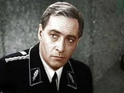 Питерские коммунисты подадут в суд на создателей цветного Штирлица - Культурные и спортивные мероприятия