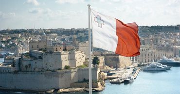 Daugiau nei tik anglų kalba: Maltos kalbinė tapatybė